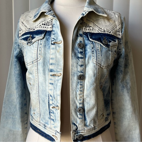 Select Women Short Denim Jackets Lace Combo Jackets | Size: S - Picture 3 of 8
